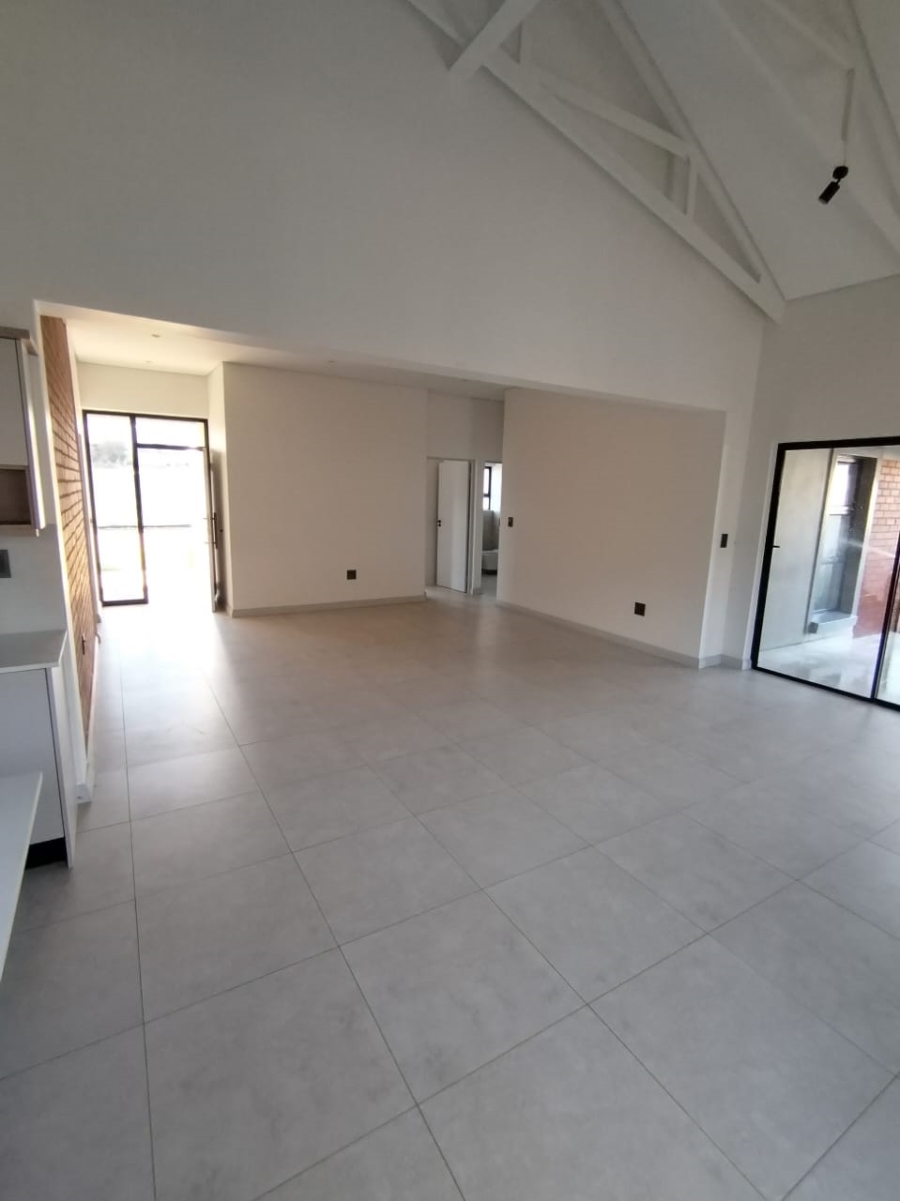 To Let 3 Bedroom Property for Rent in Melodie North West